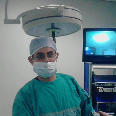 عيادة دكتور علاء عجلان خبير جراحات التجميل وجراحات العضو الذكري