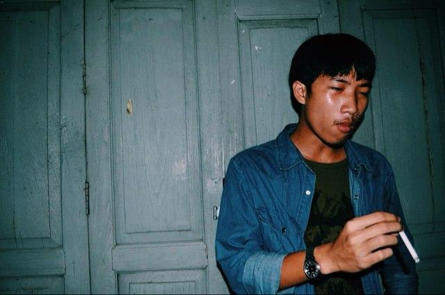 Don't leave me high.Don't leave me dry.