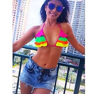 Não há palavras nem gestos que possam expressar meu eterno e verdadeiro amor por você, segundos, horas e dias passam e eu me vejo cada vez mais precisando (♥)