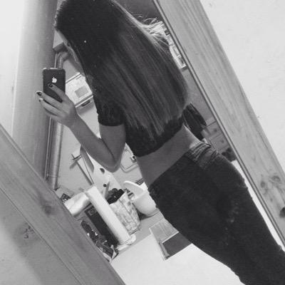 Babyyrina's profile picture. • You have to be ur own HERO ❤️