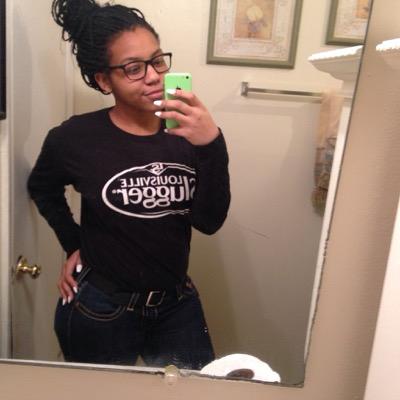 Houston, Tx • 4/10♈️ • softball 2⃣3⃣⠀⠀⠀⠀⠀⠀⠀⠀⠀⠀⠀⠀⠀⠀⠀⠀⠀⠀⠀⠀⠀⠀⠀If I aint the greatest, then im headed for it.