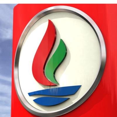مهندس احب الرياضة والشعر و مهتم بالامور الدينية