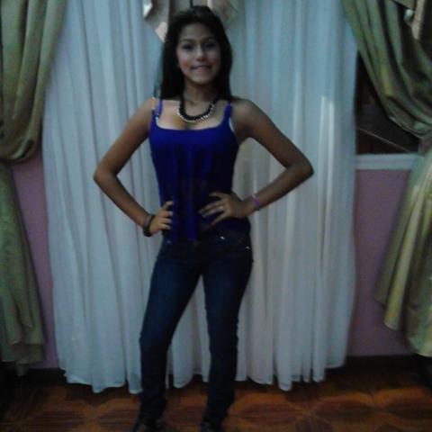 Silvestrista De ♥ Soñadora»enamorada del amor»pero me amo mucho y no permito que nadie me lastime»incapaz de hacerle daño a ninguna persona.