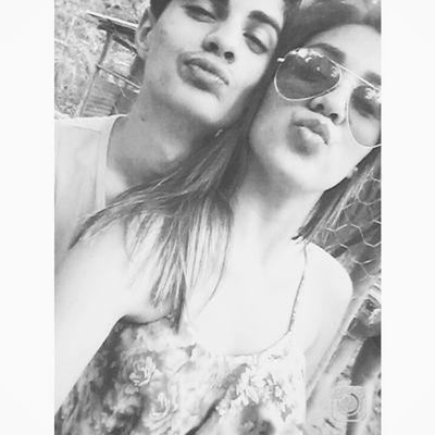 Um amor não precisa ser perfeito. Precisa ser verdadeiro ❤✌