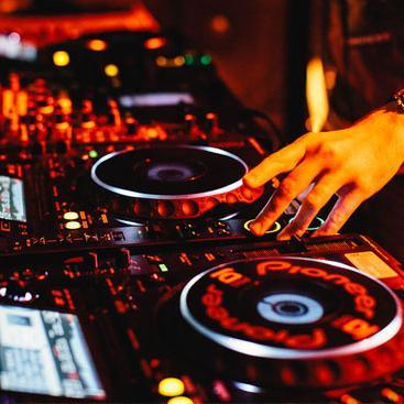 My name's Liam, and I'm a DJ. I've been DJing, mostly, at private parties and clubs around Europe, for some time now—since 2009. Join me on my adventure.