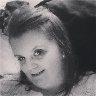 I am a Shopaholic. Love spending time with my friends, my other Half (James) ...  Real home kinda girl..