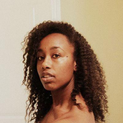 your black & gold bundle of contradictions |she-her