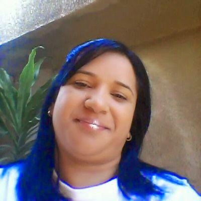 lcda en contaduria...estud derecho...y agradecida con Dios y la vida...