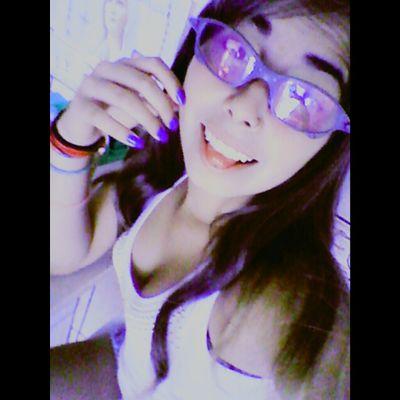 .Quem sou eu(?)
≈ Aquelα que você nuncα serα'
Menina moleka, que sabe o que quer,
menina decidida,sou garota moleka,tenho meu estilo, se vc nao, problema seu