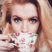 Alexandra Arnold (@alexandra_talks) 's Twitter Profile Photo