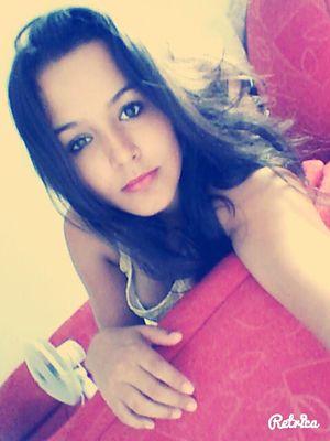 Sabe porque muita gente quebra a cara na vida? porque acredita no errado, dúvida do certo, abandona o verdadeiro e valoriza o falso✌