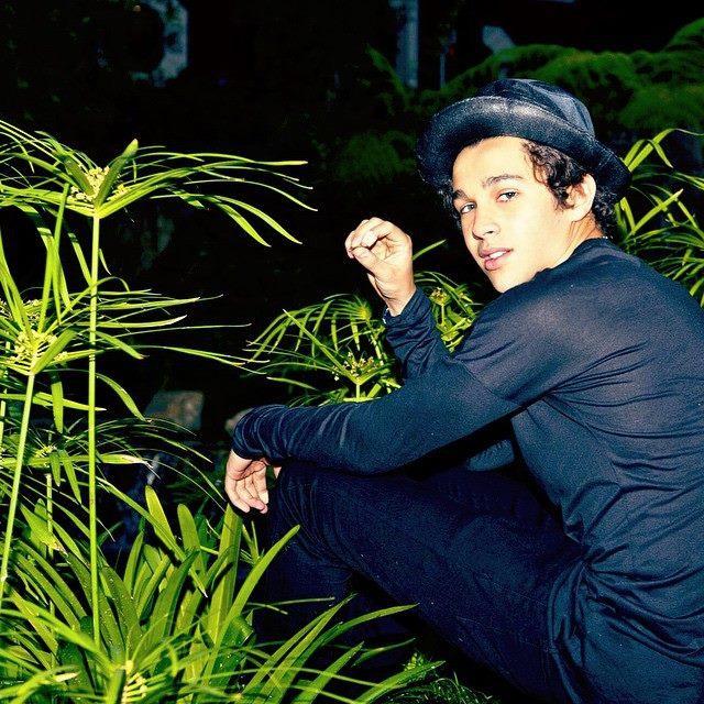 Encontraras todo de Austin Mahone,de todo sobre de el!