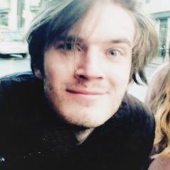 saved_louisb's profile picture. PLEASE FAV/RT https://t.co/0UFFS1bsM6 BC I GAVE U THIS FOLLOW