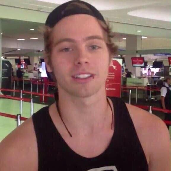 free follow from @someguyluke