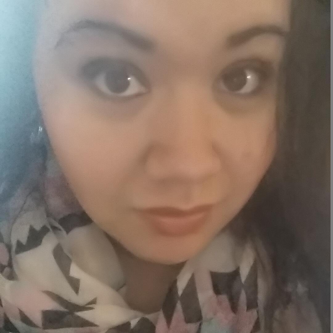 27-tattoo collector-ovarian cancer warrior-coffee drinker-music addict-@kellyosbourne is my hero and @kelly_clarkson inspires me ♥
