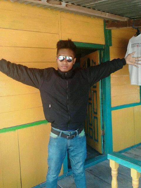#15 april 1996, #kendari69**SDN 6 Tikep*MAN KOTA BARU RAHA*SMAN 1 TIKEP** # pin:2a123242