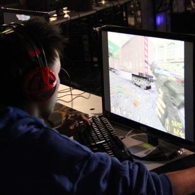 Playing CSGO
coldrain NG GREED VOLCANO
FORZA OSAKA