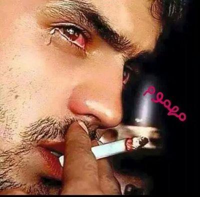 طالب كليه الفنون الجميلة