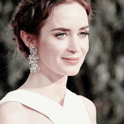 lockscreensofc's profile picture. lockscreens of tv shows and actors!