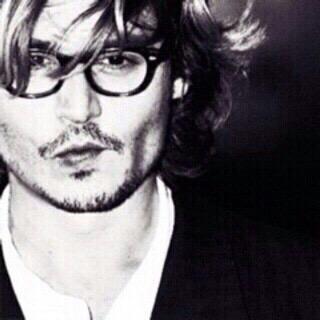 ayed123428's profile picture. ‏‏لستُ كآتب فِ الحُب ،
 وﻵ مريض بِ الفُراق ، أعشَق الكِتابات الحزينَه ولستُ دَائماً حَزين ...