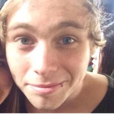 ashton is my sugar daddy
