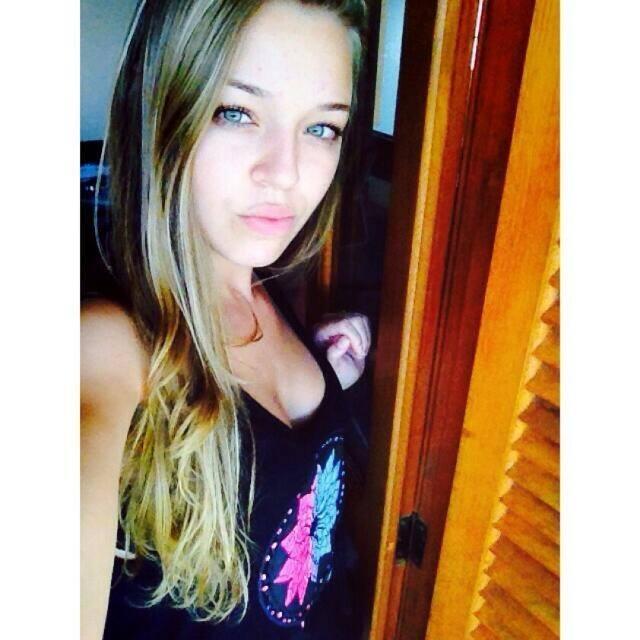 15 anos,colorada,Gaúcha