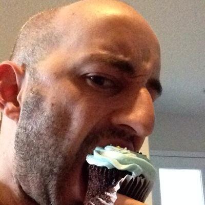 davidshek's profile picture. Private Pilot. Tesla owner. Play drums & sing in a band. Coeliac. Not a comedian, but I am occasionally pretty funny.