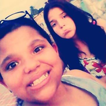 Mejores amiga:@mariava45532041 siguela es la mejor*u* soy de maracay soy fiel,si novio jejeje *-*amo mi cama3 y atí tmb sabes? jejeje ah y I.E.M 6°A 11 años da
