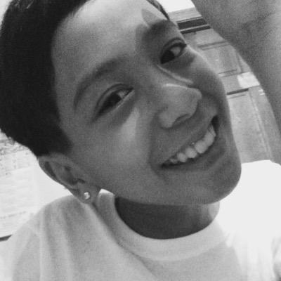 newaccount1999's profile picture. follow my new acc @that1999kid