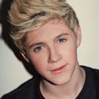follow @bieberxhes