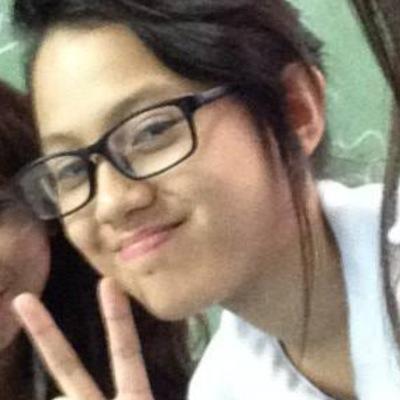 V1-married to @allysaDleonrp/V2- a nerd who has a band and sexual intentions