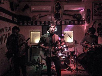 rblflrmusicph's profile picture. ♡ HUNKS THAT ARE PUNKS ♡ http://t.co/dhyBHrVZTA