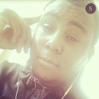 17 years young on a slow and steady come up.....GOD,FAMILY,MONEY, and BAE is all i need