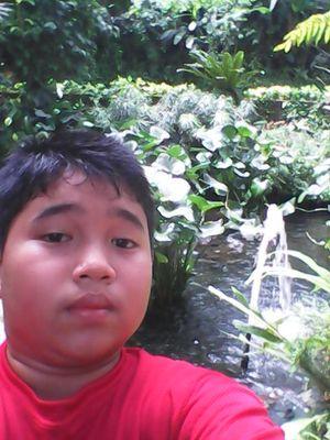 Nama : Muhammad Naim 
Umur : 13 tahun
Azam : Menjadi yang lebih baik
