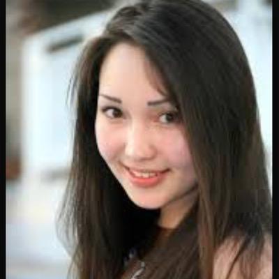 Enhuush_swiss's profile picture. Би ертөнцийг цагаанаар төсөөлөх дуртай, жирийн нэг бүсгүй...