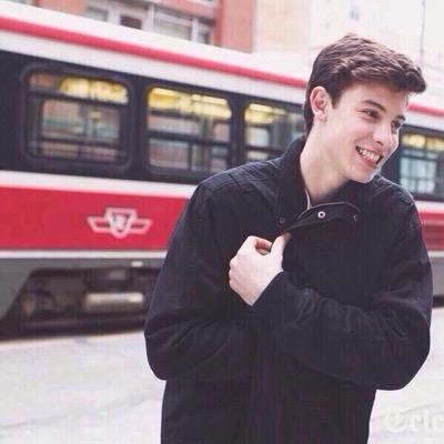 shutthefuckupdp's profile picture. follow @apatheticfngrl bc she gave you a free follow and follow @printmeashawn for 20 more be patient ill do all every saturday night