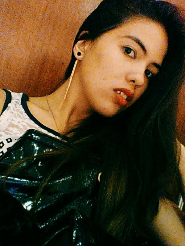 omgitslea's profile picture. I'm the last unicorn. I'm alive!