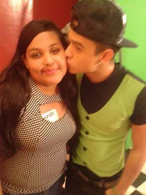 Fans  an 100 de Gerardo @HmcGerardo eres la mjor persona gracias por ir a mi xv te amo bby♡