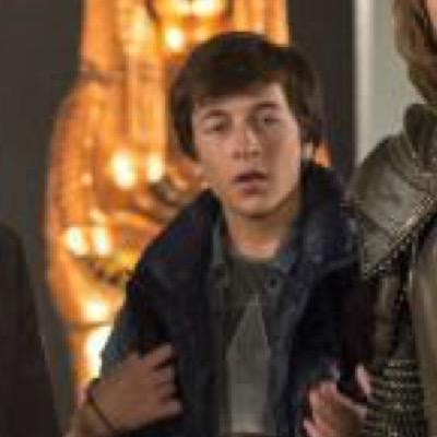 Nicky here a RP/Pimp for all your pimpin needs @ me for a pimp and all your needs 18+ only #NoMinors #NightAtTheMuseum's Night guard's son