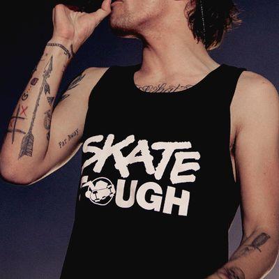 i love you. don't you mind @Louis_Tomlinson