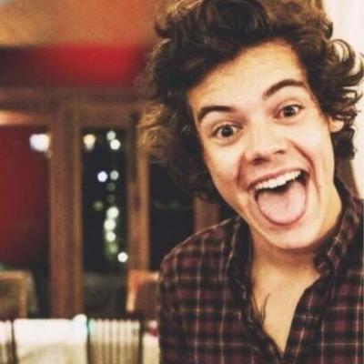 hey there :) in trying to help my brother reach his goal of 10k followers and it would mean so much if you could help and follow @harryasfck ! thank you so much