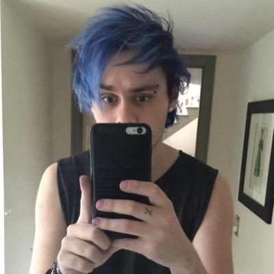 michael clifford tho bruh