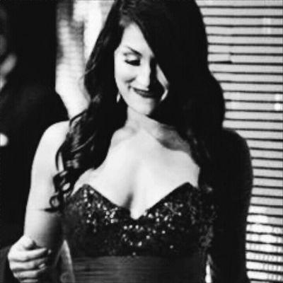 MsFearlessNik's profile picture. Obviously a nobody .