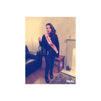 abbeyyjadee_xo's profile picture. wwfc❤️⚽️