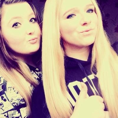 321Duo's profile picture. Yes, we are a new duo. Our names are Emma and Bethan! Our personal twitters are @crazymadone1 & @Bandanadanxo