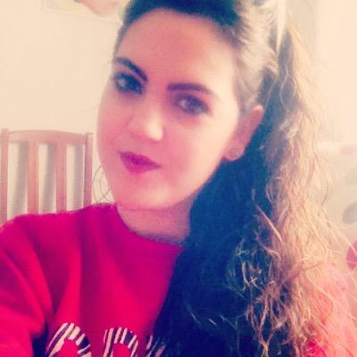 Nada ocurre por casualidad, por tanto, sueña cada dia, vive cada momento y aprende a ser feliz!