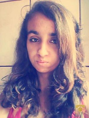 Sou uma garota extrovertida carinhosa,sou do signo de aries amo o Lucas Lucco sou do mês de Abril 3/4/98