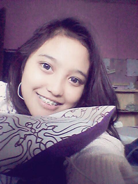 Path&line; Annisa Yuliana Ig; Annisayulianaaa Askfm; Anisasitiyuliana