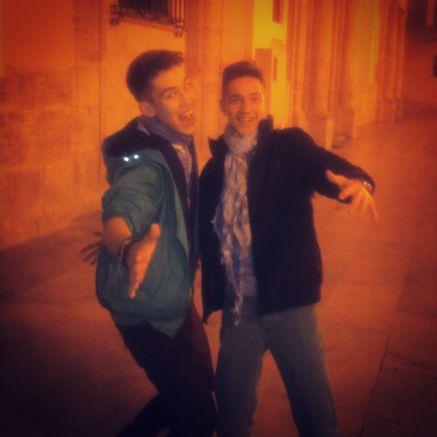 2 tíos idos de la cabeza