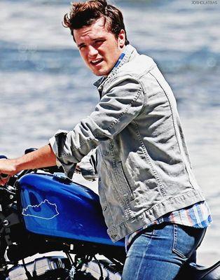 Primer y Único FCO de Josh Hutcherson en Argentina. Oficializado por Diamond Films Argentina.